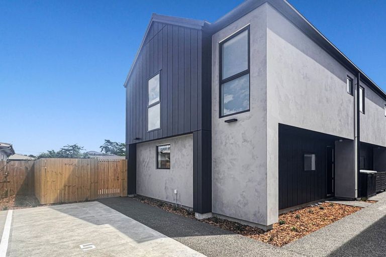 Photo of property in 5/527 Hereford Street, Linwood, Christchurch, 8011