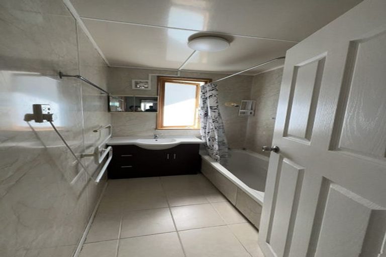 Photo of property in 4 Westland Road, Tuakau, 2121