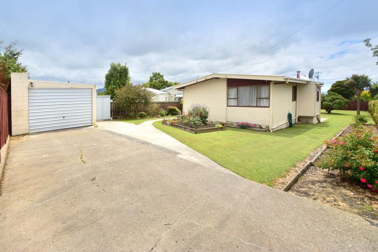 Photo of property in 12 Lock Street, Saint Clair, Dunedin, 9012