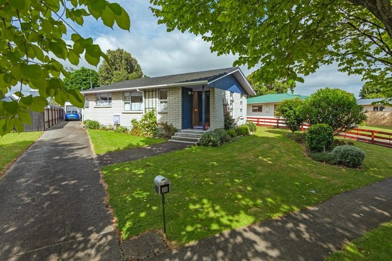 Photo of property in 25 Stillwater Place, Westbrook, Palmerston North, 4412