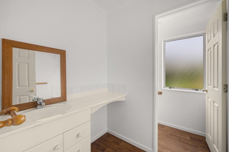 Photo of property in 32 Shepherd Road, Kerikeri, 0230