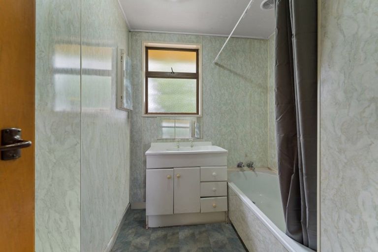 Photo of property in 16 Antimony Crescent, Cromwell, 9310