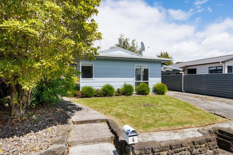 Photo of property in 4 Coromandel Court, Roslyn, Palmerston North, 4414
