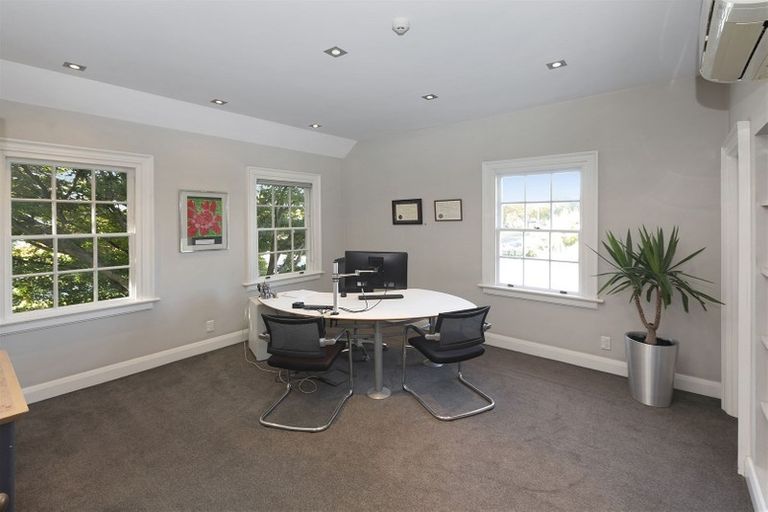 Photo of property in 52 Bealey Avenue, Christchurch Central, Christchurch, 8013