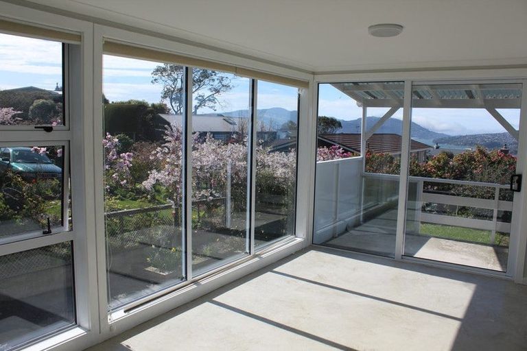 Photo of property in 61 Isadore Road, Saint Clair, Dunedin, 9012