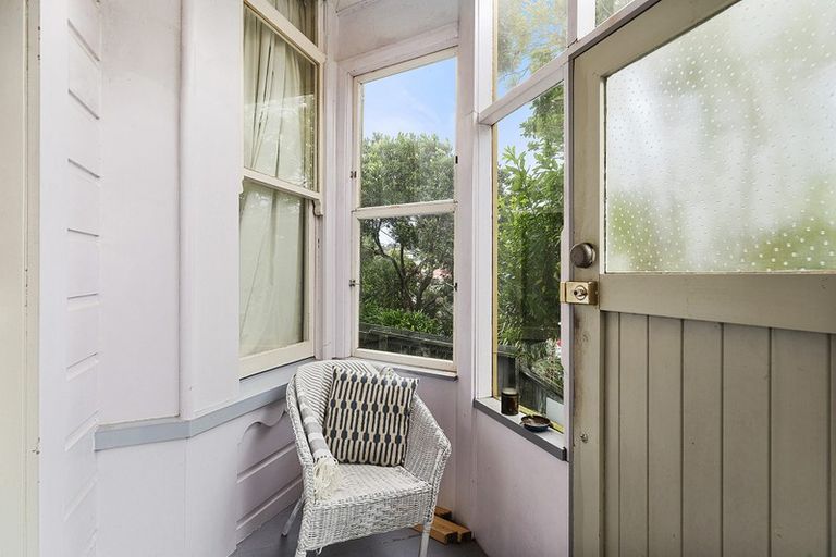 Photo of property in 16 Morton Street, Berhampore, Wellington, 6023