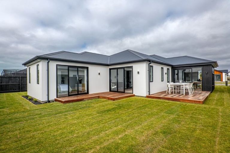 Photo of property in 4 Brooklands Street, Burwood, Christchurch, 8083