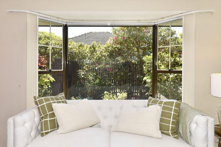 Photo of property in 1/54 Aorangi Road, Bryndwr, Christchurch, 8053