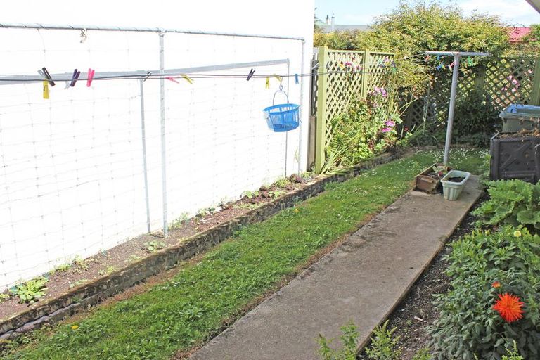 Photo of property in 27/2 Balmoral Street, Oamaru North, Oamaru, 9400