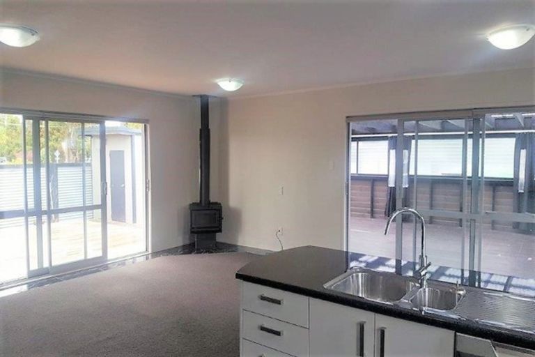 Photo of property in 30 Insley Street, Mangawhai, 0505