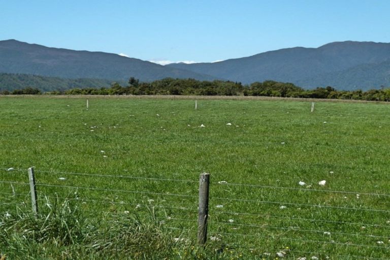 Photo of property in 17 State Highway 67, Westport, Cape Foulwind, 7892