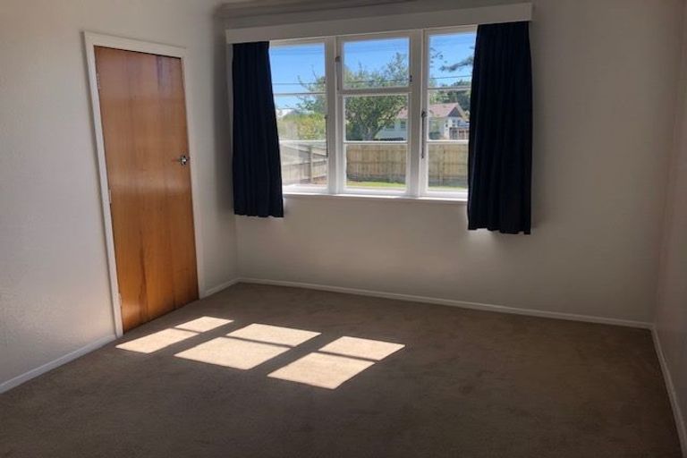 Photo of property in 12 Warrimoo Street, Paraparaumu, 5032