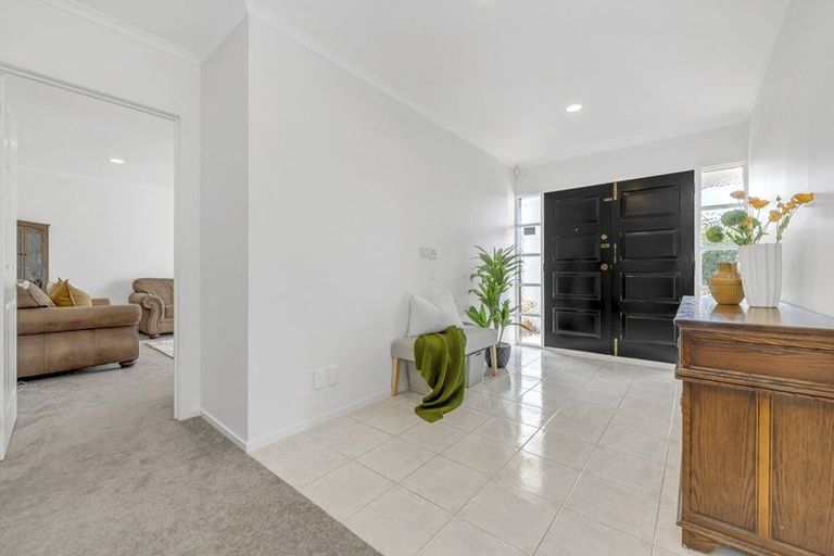 Photo of property in 3 Covina Place, Somerville, Auckland, 2014