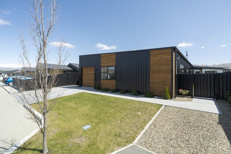 Photo of property in 10 Dawkins Street, Cromwell, 9310