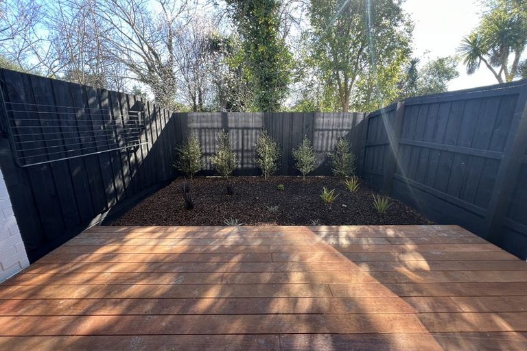 Photo of property in 92c Wildberry Street, Woolston, Christchurch, 8023