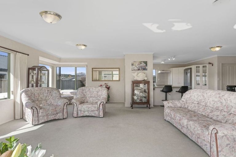 Photo of property in 76 Birch Street, Hilltop, Taupo, 3330