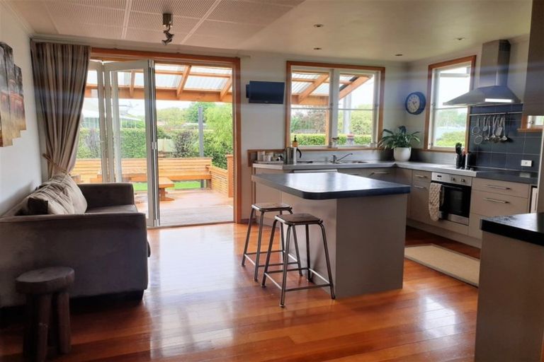 Photo of property in 5 Chamberlain Street, Dannevirke, 4930