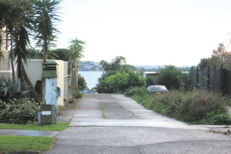 Photo of property in 1/42 Bramley Drive, Farm Cove, Auckland, 2012