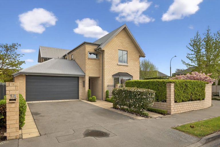 Photo of property in 1a Westburn Terrace, Burnside, Christchurch, 8041