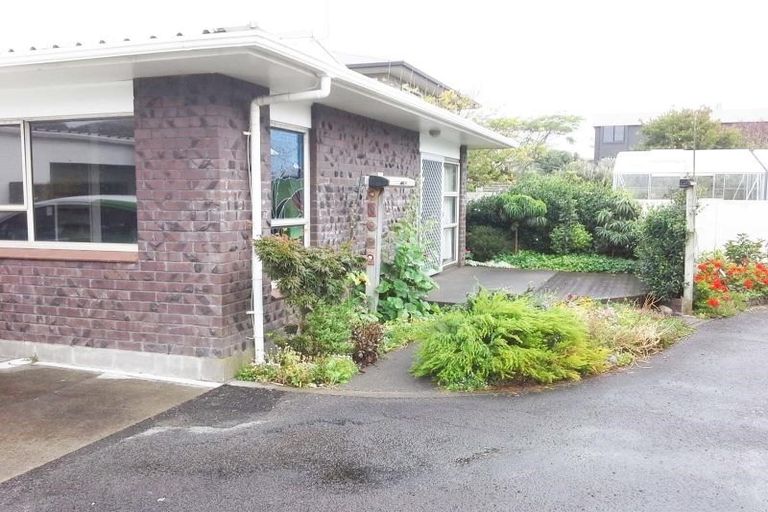 Photo of property in 398a Devon Street East, Strandon, New Plymouth, 4312
