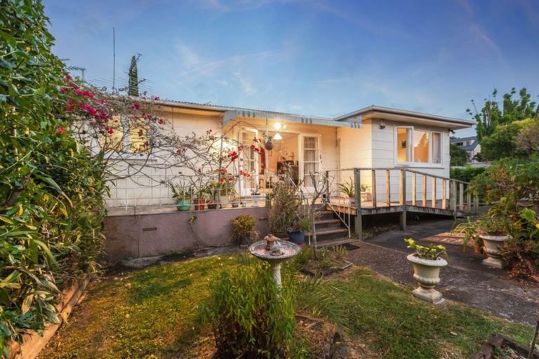 Photo of property in 75 Fourth Avenue, Woodhill, Whangarei, 0110