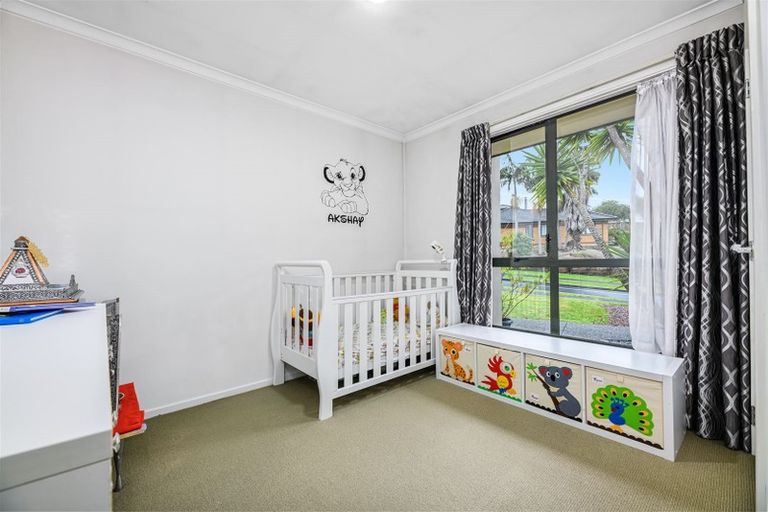 Photo of property in 4 San Domingo Rise, Henderson, Auckland, 0612