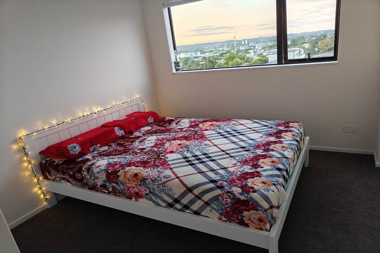 Photo of property in 23 Raupeti Lane, Henderson, Auckland, 0612