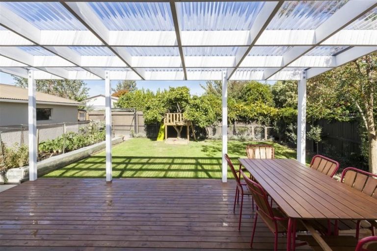 Photo of property in 101 Isleworth Road, Bishopdale, Christchurch, 8053