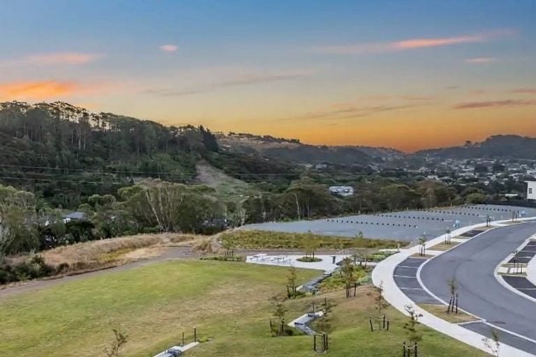 Photo of property in 39 Turtleback Avenue, Whitby, Porirua, 5024