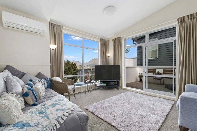 Photo of property in Greenstone Terraces, 13/716 Frankton Road, Queenstown, 9300