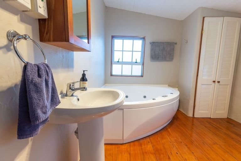 Photo of property in 3 Neidpath Road, Mornington, Dunedin, 9011