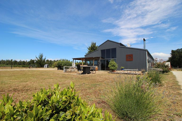 Photo of property in 249 Letts Gully Road, Letts Gully, Alexandra, 9393