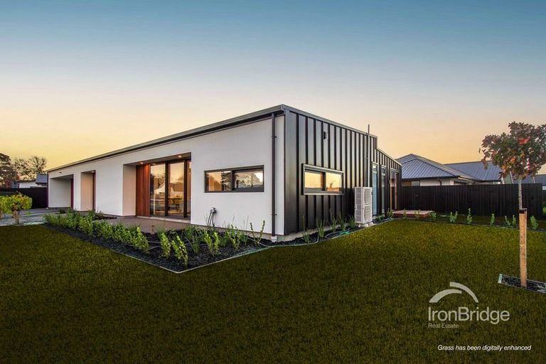 Photo of property in 8 Glendore Drive, Halswell, Christchurch, 8025