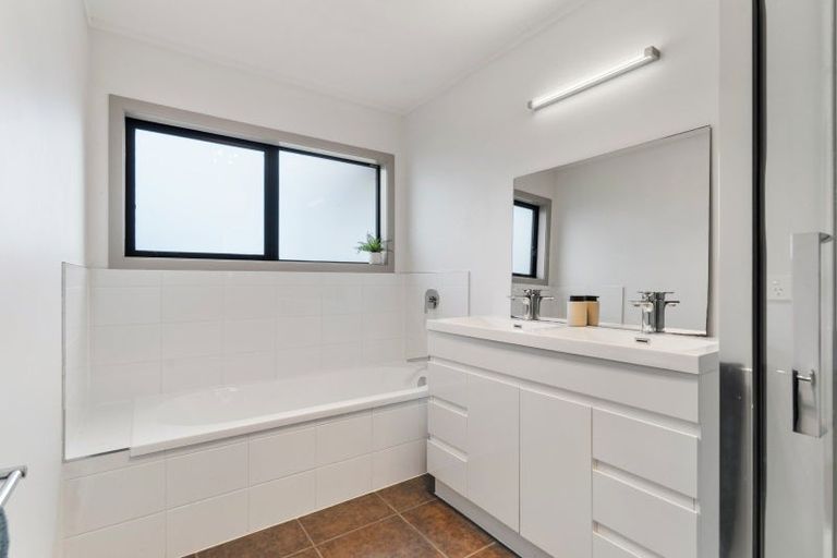 Photo of property in 829 Chester Road, West Taratahi, Carterton, 5791