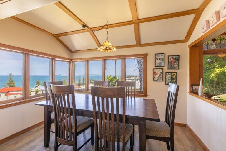 Photo of property in 20 Brewster Street, Bluff Hill, Napier, 4110