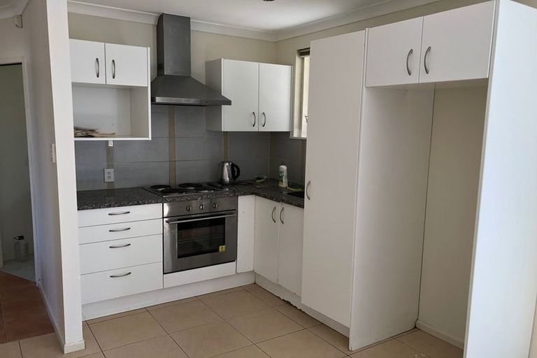 Photo of property in 40 Chatsworth Crescent, Pakuranga Heights, Auckland, 2010