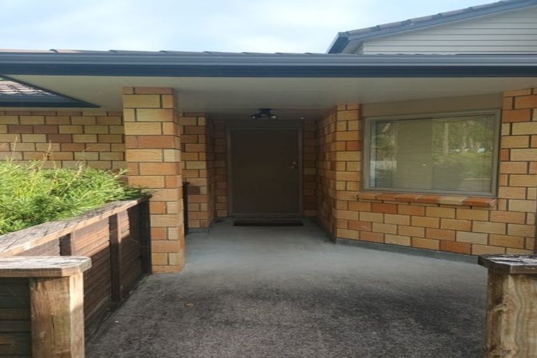 Photo of property in 2/64 Kawaha Point Road, Kawaha Point, Rotorua, 3010