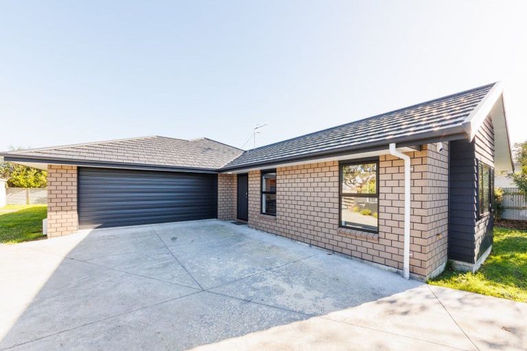 Photo of property in 26 Kimberley Grove, Westbrook, Palmerston North, 4412