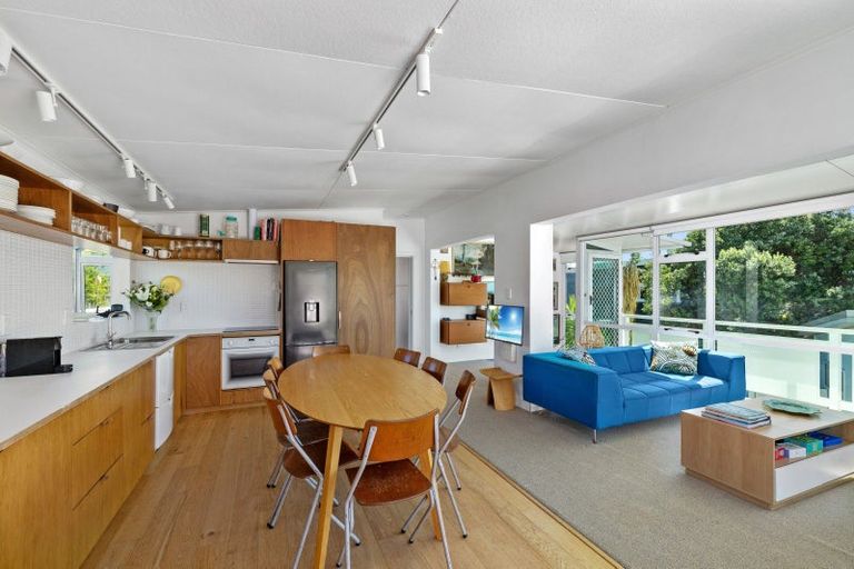 Photo of property in 48 Blue Pacific Parade, Riversdale Beach, Masterton, 5872