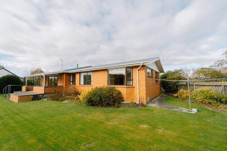 Photo of property in 2 Raeburn Place, Gore, 9710