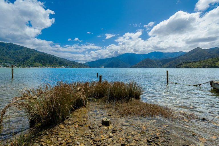 Photo of property in 255 Queen Charlotte Drive, Havelock, Picton, 7281