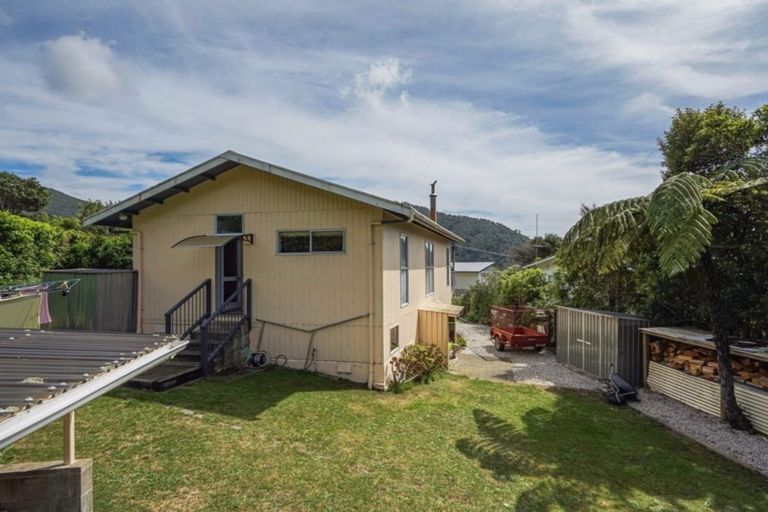 Photo of property in 6 Orchard Lane, Okiwi Bay, French Pass, 7193