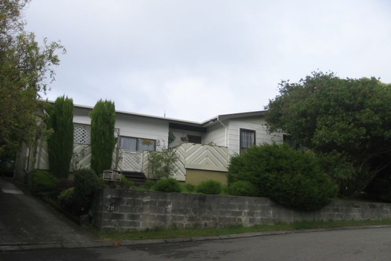 Photo of property in 28 Hicks Close, Whitby, Porirua, 5024