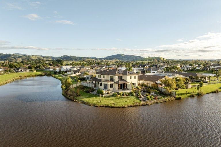 Photo of property in 166 Oriental Parade, Papamoa Beach, Papamoa, 3118