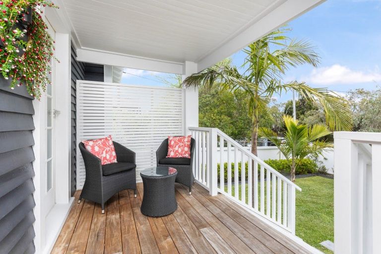 Photo of property in 35 William Denny Avenue, Westmere, Auckland, 1022