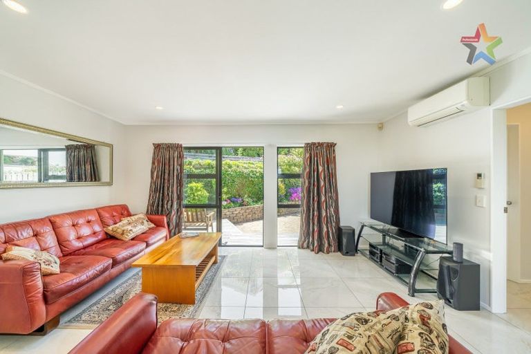 Photo of property in 36a Maungaraki Road, Korokoro, Lower Hutt, 5012