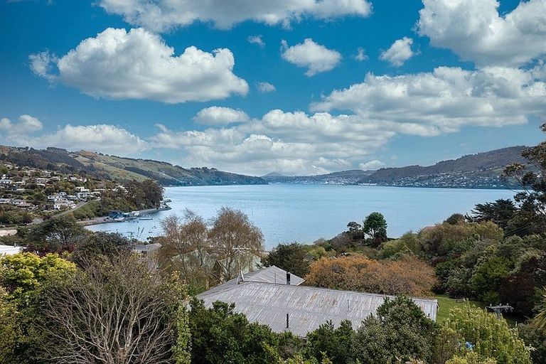 Photo of property in 30 Wharfdale Street, Macandrew Bay, Dunedin, 9014