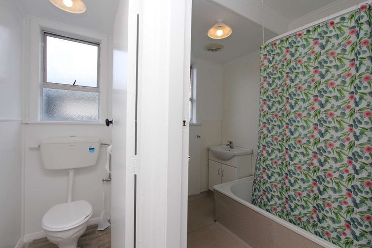 Photo of property in 30 Hislop Avenue, Onekawa, Napier, 4110