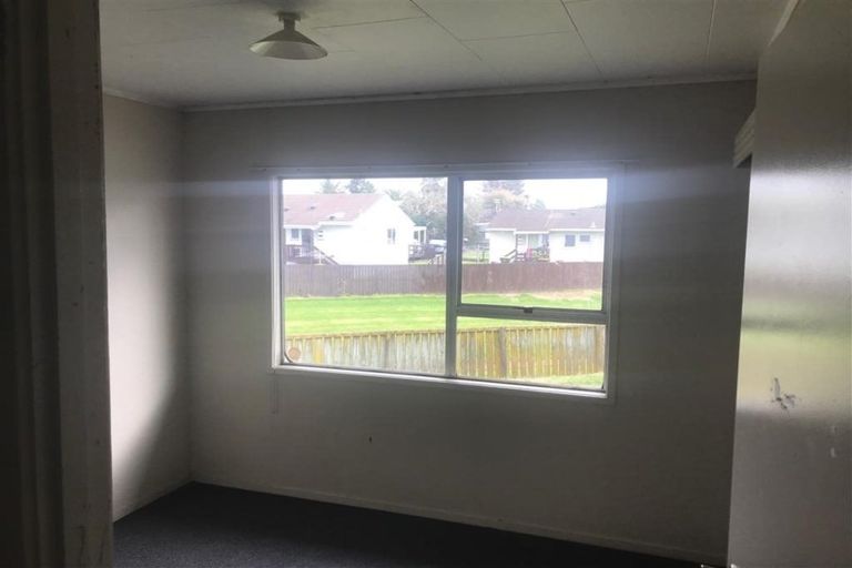 Photo of property in 57 Flat Bush Road, Clover Park, Auckland, 2023