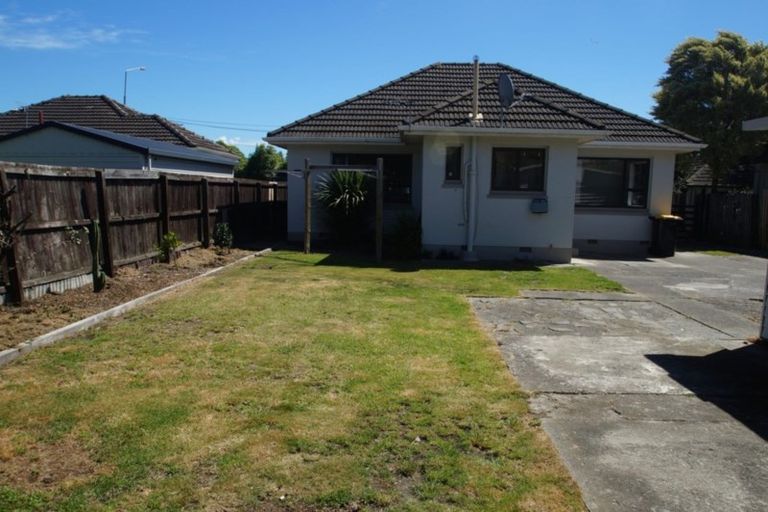 Photo of property in 16 Kerrs Road, Linwood, Christchurch, 8062